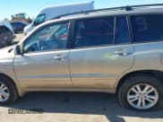 ✅ 2007 Toyota Highlander • VIN: JTEHW21A170039934 • Lot: 43797002. Wystawiony na IAAI z przebiegiem 225 514 mil. Bezpłatny archiwum sprzedaży aukcyjnych z USA i szczegółowy raport historii pojazdu na DreamBid. Zdjęcie 14.