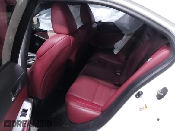 ✅ 2014 Lexus IS 350 • VIN: JTHCE1D2XE5003044 • Lot: 41005435. Wystawiony na IAAI z przebiegiem 131 817 mil. Bezpłatny archiwum sprzedaży aukcyjnych z USA i szczegółowy raport historii pojazdu na DreamBid. Zdjęcie 8.