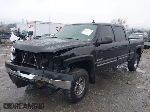 ✅ 2006 Chevrolet Silverado 2500HD LT3 • VIN: 1GCHK23U96F135779 • Lot: 43832475. Wystawiony na IAAI z przebiegiem Nie podano. Bezpłatny archiwum sprzedaży aukcyjnych z USA i szczegółowy raport historii pojazdu na DreamBid. Zdjęcie 19.