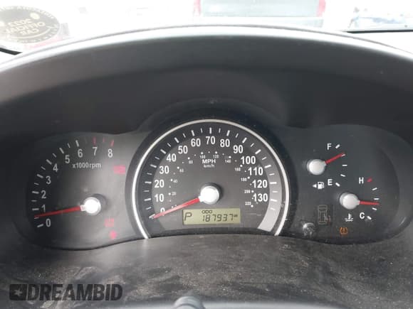 ✅ 2009 Kia Sedona • VIN: KNDMB133396277095 • Lot: 42474443. Wystawiony na IAAI z przebiegiem 187 937 mil. Bezpłatny archiwum sprzedaży aukcyjnych z USA i szczegółowy raport historii pojazdu na DreamBid. Zdjęcie 7.