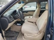 ✅ 2007 Chevrolet Suburban LTZ • VIN: 3GNFK16317G184423 • Lot: 80623094. Wystawiony na Copart z przebiegiem Nie podano. Bezpłatny archiwum sprzedaży aukcyjnych z USA i szczegółowy raport historii pojazdu na DreamBid. Zdjęcie 7.