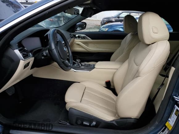 ✅ 2023 BMW 4 Series 430i • VIN: WBA23AT09PCM39690 • Lot: 43609655. Listed on Copart with 11,224 mi. Free auction sales archive from the USA and detailed vehicle history report at DreamBid. Image 7.