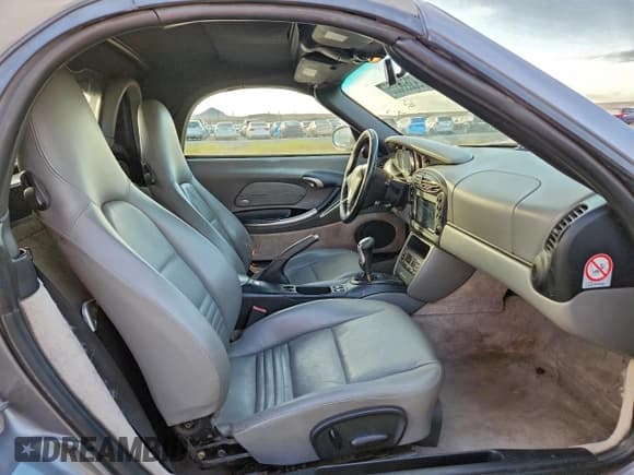 ✅ 2001 Porsche Boxster S • VIN: WP0CB29881U663130 • Lot: 93699555. Listed on Copart with 116,645 mi. Free auction sales archive from the USA and detailed vehicle history report at DreamBid. Image 10.