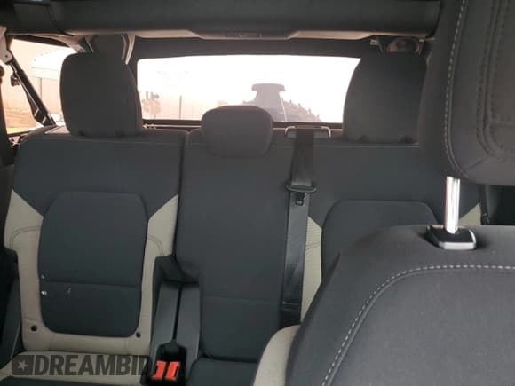 ✅ 2021 Ford Bronco • VIN: 1FMDE5BH8MLB06988 • Lot: 84236085. Listed on Copart with 31,093 mi. Free auction sales archive from the USA and detailed vehicle history report at DreamBid. Image 10.