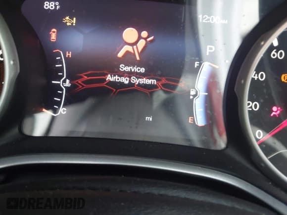 ✅ 2021 Jeep Compass Limited • VIN: 3C4NJDCB4MT602030 • Lot: 41752693. Wystawiony na IAAI z przebiegiem Nie podano. Bezpłatny archiwum sprzedaży aukcyjnych z USA i szczegółowy raport historii pojazdu na DreamBid. Zdjęcie 15.