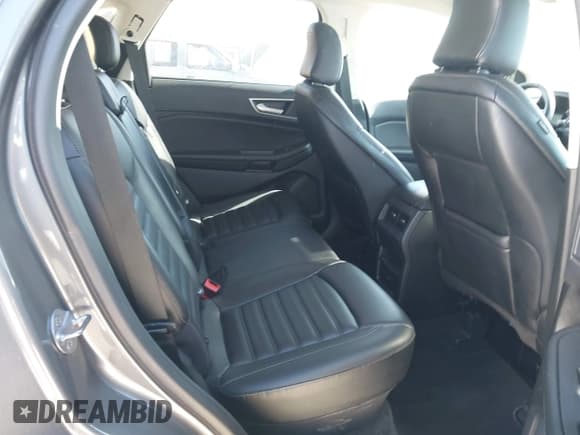 ✅ 2024 Ford Edge SEL • VIN: 2FMPK4J94RBA98745 • Lot: 43671983. Wystawiony na IAAI z przebiegiem 51 079 mil. Bezpłatny archiwum sprzedaży aukcyjnych z USA i szczegółowy raport historii pojazdu na DreamBid. Zdjęcie 8.