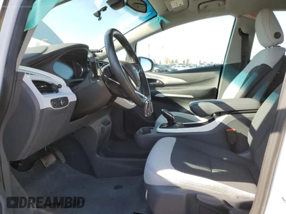 ✅ 2020 Chevrolet Bolt EV LT • VIN: 1G1FY6S06L4102881 • Lot: 54345615. Wystawiony na Copart z przebiegiem 106 012 mil. Bezpłatny archiwum sprzedaży aukcyjnych z USA i szczegółowy raport historii pojazdu na DreamBid. Zdjęcie 7.