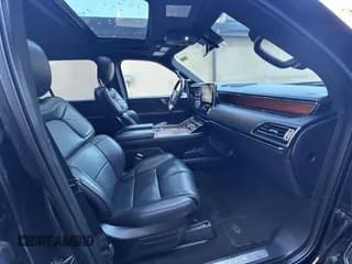 ✅ 2018 Lincoln Navigator Select • VIN: 5LMJJ3JT6JEL15197 • Лот: 43779212. Опубликован ранее на IAAI с пробегом 224 092 миль. Бесплатный доступ к архиву аукционных продаж из США и подробный отчёт об истории автомобиля на DreamBid. Изображение 5.