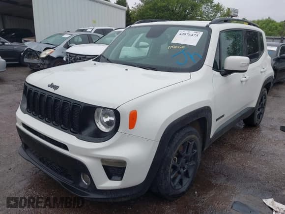 ✅ 2020 Jeep Renegade Latitude • VIN: ZACNJABB4LPM00470 • Lot: 43076475. Wystawiony na IAAI z przebiegiem 90 048 mil. Bezpłatny archiwum sprzedaży aukcyjnych z USA i szczegółowy raport historii pojazdu na DreamBid. Zdjęcie 17.