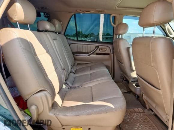 ✅ 2004 Toyota Sequoia Limited • VIN: 5TDZT38A94S229244 • Lot: 81417205. Wystawiony na Copart z przebiegiem 220 839 mil. Bezpłatny archiwum sprzedaży aukcyjnych z USA i szczegółowy raport historii pojazdu na DreamBid. Zdjęcie 11.