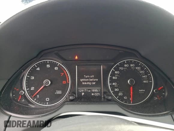 ✅ 2014 Audi Q5 Premium • VIN: WA1CFAFP4EA112964 • Lot: 95307505. Listed on Copart with 129,171 mi. Free auction sales archive from the USA and detailed vehicle history report at DreamBid. Image 9.