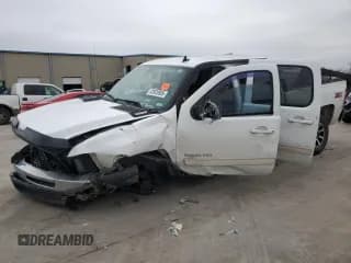 ✅ 2010 Chevrolet Silverado 2500HD LTZ • VIN: 1GC4KYB60AF108967 • Lot: 42820885. Listed on Copart with 298,969 mi. Free auction sales archive from the USA and detailed vehicle history report at DreamBid. Image 1.