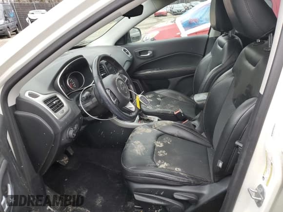 ✅ 2019 Jeep Compass Latitude • VIN: 3C4NJDBB4KT690639 • Lot: 42212075. Listed on Copart with 77,258 mi. Free auction sales archive from the USA and detailed vehicle history report at DreamBid. Image 7.