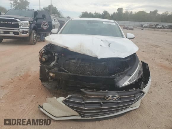 ✅ 2019 Hyundai Elantra Value Edition • VIN: 5NPD84LF6KH481881 • Lot: 81984575. Listed on Copart with Not provided. Free auction sales archive from the USA and detailed vehicle history report at DreamBid. Image 5.