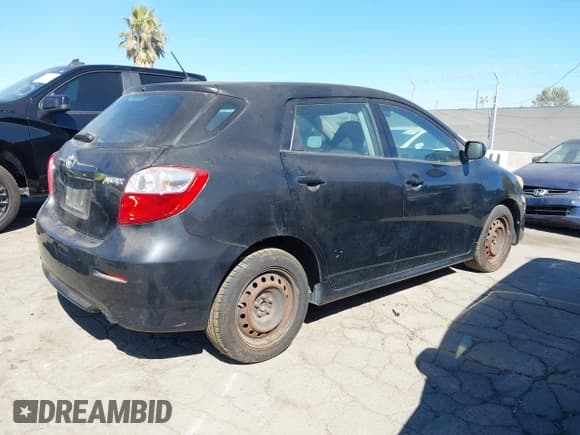 ✅ 2009 Toyota Matrix • VIN: 2T1KU40E89C004431 • Лот: 43169702. Опубликован ранее на IAAI с пробегом 12 654 миль. Бесплатный доступ к архиву аукционных продаж из США и подробный отчёт об истории автомобиля на DreamBid. Изображение 4.