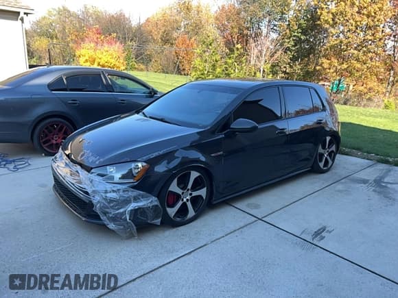 ✅ 2015 Volkswagen Golf GTI S • VIN: 3VW447AU7FM056729 • Lot: 91424415. Listed on Copart with 125,602 mi. Free auction sales archive from the USA and detailed vehicle history report at DreamBid. Image 2.