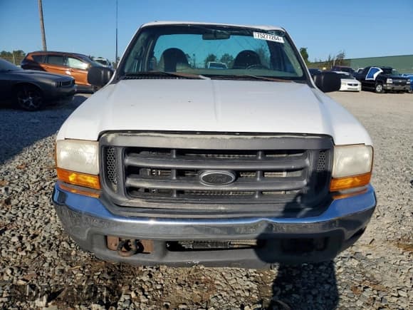 ✅ 2000 Ford F-250 XL • VIN: 1FTNF20F1YEE22751 • Lot: 75277264. Listed on Copart with 353,884 mi. Free auction sales archive from the USA and detailed vehicle history report at DreamBid. Image 5.