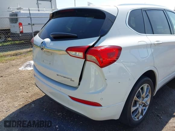 ✅ 2020 Buick Envision Essence • VIN: LRBFX2SA1LD156406 • Lot: 43533886. Wystawiony na IAAI z przebiegiem 109 453 mil. Bezpłatny archiwum sprzedaży aukcyjnych z USA i szczegółowy raport historii pojazdu na DreamBid. Zdjęcie 19.