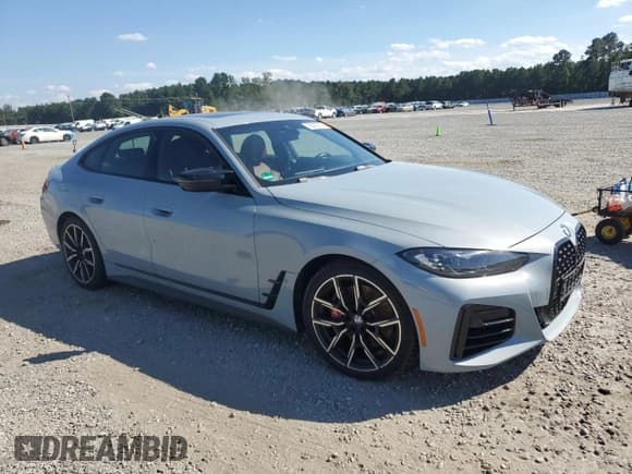 ✅ 2022 BMW 4 Series M440i xDrive • VIN: WBA13AW02NFM14858 • Lot: 70896735. Wystawiony na Copart z przebiegiem 41 626 mil. Bezpłatny archiwum sprzedaży aukcyjnych z USA i szczegółowy raport historii pojazdu na DreamBid. Zdjęcie 4.