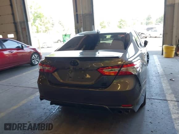 2020 Toyota Camry SE with VIN 4T1G11BK9LU011216, listed as a IAAI auction lot 42462310 with 64,376 mi miles and . Bid and sale history available at DreamBid. Image 16.