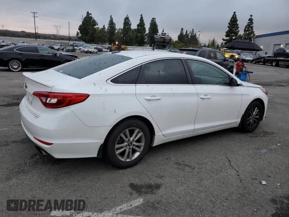 ✅ 2017 Hyundai Sonata SE • VIN: 5NPE24AF1HH584143 • Lot: 73671202. Listed on Copart with 84,079 mi. Free auction sales archive from the USA and detailed vehicle history report at DreamBid. Image 3.