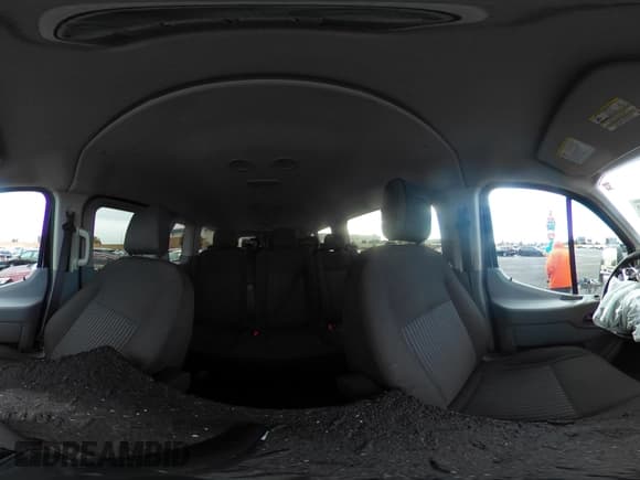 ✅ 2017 Ford Transit XL • VIN: 1FBZX2ZM8HKB08231 • Lot: 41422653. Wystawiony na IAAI z przebiegiem Nie podano. Bezpłatny archiwum sprzedaży aukcyjnych z USA i szczegółowy raport historii pojazdu na DreamBid. Zdjęcie 24.