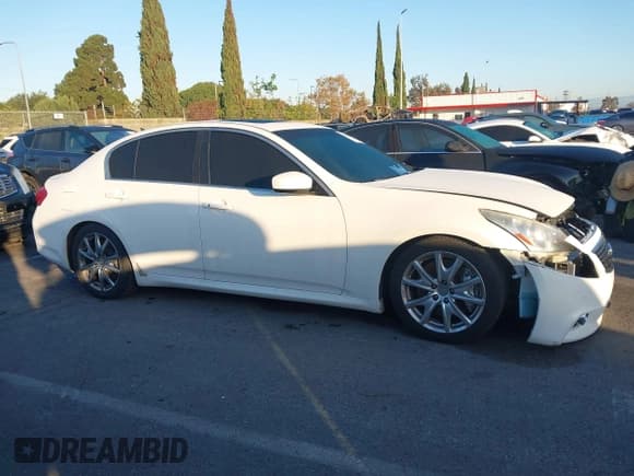 ✅ 2013 Infiniti G37 Journey • VIN: JN1CV6AP0DM711938 • Лот: 43747875. Опубликован ранее на IAAI с пробегом 135 873 миль. Бесплатный доступ к архиву аукционных продаж из США и подробный отчёт об истории автомобиля на DreamBid. Изображение 14.