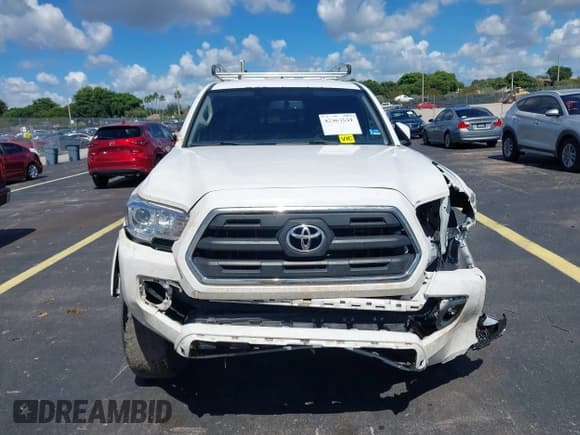✅ 2017 Toyota Tacoma SR5 • VIN: 5TFSZ5AN2HX048852 • Lot: 42964661. Listed on IAAI with 83,619 mi. Free auction sales archive from the USA and detailed vehicle history report at DreamBid. Image 13.