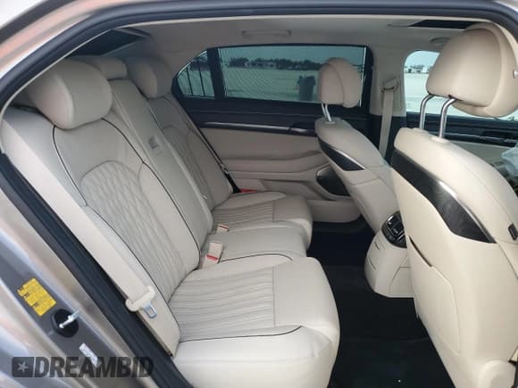 ✅ 2021 Genesis G90 Premium • VIN: KMTF34PA1MU088127 • Лот: 79905313. Опубликован ранее на Copart с пробегом 6 214 миль. Бесплатный доступ к архиву аукционных продаж из США и подробный отчёт об истории автомобиля на DreamBid. Изображение 10.