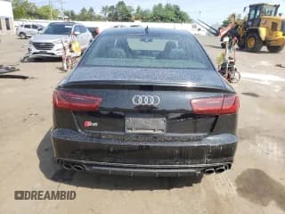✅ 2018 Audi S6 Premium Plus • VIN: WAUFFAFC5JN045386 • Lot: 68724174. Wystawiony na Copart z przebiegiem 107 010 mil. Bezpłatny archiwum sprzedaży aukcyjnych z USA i szczegółowy raport historii pojazdu na DreamBid. Zdjęcie 6.