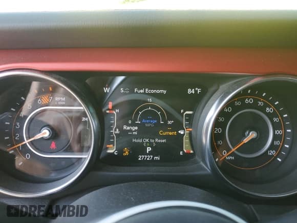 ✅ 2023 Jeep Wrangler Rubicon • VIN: 1C4HJXFG0PW581956 • Lot: 67045905. Wystawiony na Copart z przebiegiem 27 727 mil. Bezpłatny archiwum sprzedaży aukcyjnych z USA i szczegółowy raport historii pojazdu na DreamBid. Zdjęcie 9.