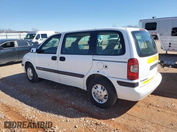 ✅ 2002 Chevrolet Venture Value 1SV • VIN: 1GNDU23E82D308626 • Lot: 46749535. Listed on Copart with 176,976 mi. Free auction sales archive from the USA and detailed vehicle history report at DreamBid. Image 2.
