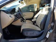 ✅ 2015 Volkswagen CC Sport • VIN: WVWBP7AN2FE802598 • Лот: 68955875. Опубликован ранее на Copart с пробегом 110 437 миль. Бесплатный доступ к архиву аукционных продаж из США и подробный отчёт об истории автомобиля на DreamBid. Изображение 7.