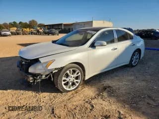 ✅ 2013 Nissan Maxima SV • VIN: 1N4AA5AP3DC836924 • Лот: 93098295. Опубликован ранее на Copart с пробегом 184 179 миль. Бесплатный доступ к архиву аукционных продаж из США и подробный отчёт об истории автомобиля на DreamBid. Изображение 1.