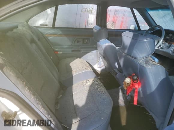 ✅ 1995 Oldsmobile 88 LS • VIN: 1G3HN52K2S4834752 • Lot: 75072654. Wystawiony na Copart z przebiegiem 79 505 mil. Bezpłatny archiwum sprzedaży aukcyjnych z USA i szczegółowy raport historii pojazdu na DreamBid. Zdjęcie 10.