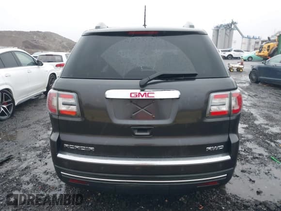 ✅ 2014 GMC Acadia SLE • VIN: 1GKKVPKDXEJ279921 • Lot: 43836427. Listed on IAAI with 186,242 mi. Free auction sales archive from the USA and detailed vehicle history report at DreamBid. Image 16.