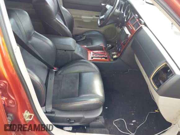 ✅ 2006 Dodge Charger R/T • VIN: 2B3KA53H06H242054 • Лот: 43086617. Опубликован ранее на IAAI с пробегом 122 373 миль. Бесплатный доступ к архиву аукционных продаж из США и подробный отчёт об истории автомобиля на DreamBid. Изображение 5.