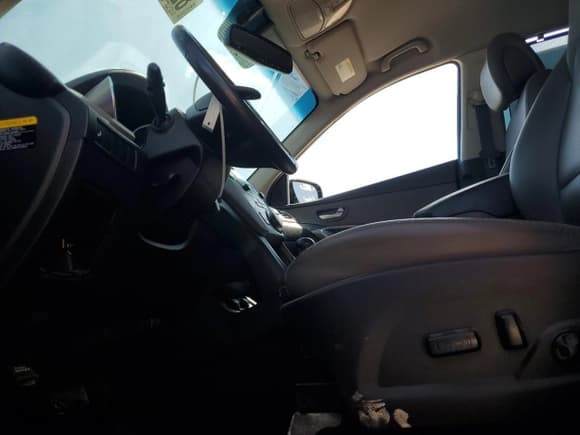 ✅ 2018 Hyundai Santa Fe 2.0T • VIN: 5XYZU4LAXJG548963 • Лот: 82633375. Опубликован ранее на Copart с пробегом 95 041 миль. Бесплатный доступ к архиву аукционных продаж из США и подробный отчёт об истории автомобиля на DreamBid. Изображение 7.