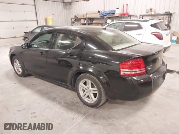 ✅ 2010 Dodge Avenger Express • VIN: 1B3CC1FB6AN175586 • Лот: 41381307. Опубликован ранее на IAAI с пробегом 192 860 миль. Бесплатный доступ к архиву аукционных продаж из США и подробный отчёт об истории автомобиля на DreamBid. Изображение 3.