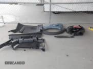 ✅ 2024 Ford Bronco Badlands • VIN: 1FMEE9BP5RLB31731 • Lot: 42621516. Wystawiony na IAAI z przebiegiem 1 526 mil. Bezpłatny archiwum sprzedaży aukcyjnych z USA i szczegółowy raport historii pojazdu na DreamBid. Zdjęcie 12.