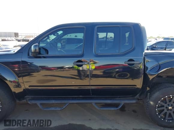 ✅ 2017 Nissan Frontier SV • VIN: 1N6AD0EV7HN715656 • Lot: 43472468. Wystawiony na IAAI z przebiegiem 142 490 mil. Bezpłatny archiwum sprzedaży aukcyjnych z USA i szczegółowy raport historii pojazdu na DreamBid. Zdjęcie 14.