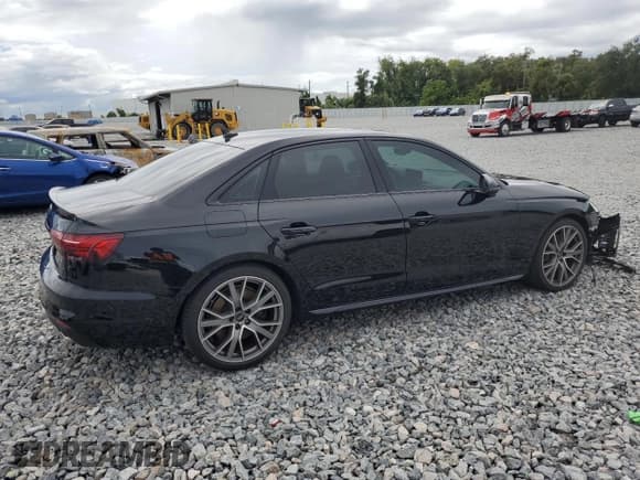 ✅ 2022 Audi S4 Premium Plus • VIN: WAUB4AF47NA032116 • Lot: 80167665. Wystawiony na Copart z przebiegiem 13 726 mil. Bezpłatny archiwum sprzedaży aukcyjnych z USA i szczegółowy raport historii pojazdu na DreamBid. Zdjęcie 3.