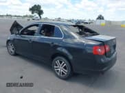 ✅ 2006 Volkswagen Jetta 2.5L • VIN: 3VWRG71K26M708264 • Лот: 42256644. Опубликован ранее на IAAI с пробегом Не указан. Бесплатный доступ к архиву аукционных продаж из США и подробный отчёт об истории автомобиля на DreamBid. Изображение 3.