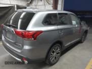 ✅ 2018 Mitsubishi Outlander SE • VIN: JA4AD3A33JZ004098 • Lot: 42328727. Listed on IAAI with 155,585 mi. Free auction sales archive from the USA and detailed vehicle history report at DreamBid. Image 4.