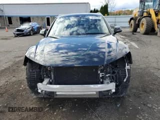 ✅ 2023 Audi Q5 S line Premium Plus • VIN: WA1EAAFYXP2001137 • Лот: 87247585. Опубликован ранее на Copart с пробегом 28 427 миль. Бесплатный доступ к архиву аукционных продаж из США и подробный отчёт об истории автомобиля на DreamBid. Изображение 5.
