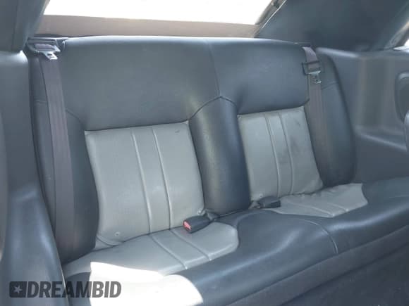 ✅ 2004 Chrysler Sebring GTC • VIN: 1C3EL75R64N329733 • Lot: 42725978. Listed on IAAI with 146,171 mi. Free auction sales archive from the USA and detailed vehicle history report at DreamBid. Image 8.