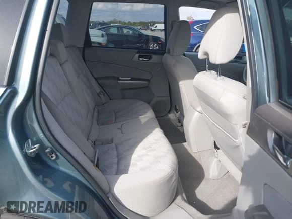 ✅ 2010 Subaru Forester X Premium • VIN: JF2SH6CC5AH743641 • Лот: 43713899. Опубликован ранее на IAAI с пробегом 156 243 миль. Бесплатный доступ к архиву аукционных продаж из США и подробный отчёт об истории автомобиля на DreamBid. Изображение 8.