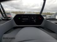 ✅ 2024 Toyota bZ4X XLE • VIN: JTMABACA4RA087675 • Lot: 87002155. Wystawiony na Copart z przebiegiem 14 981 mil. Bezpłatny archiwum sprzedaży aukcyjnych z USA i szczegółowy raport historii pojazdu na DreamBid. Zdjęcie 9.