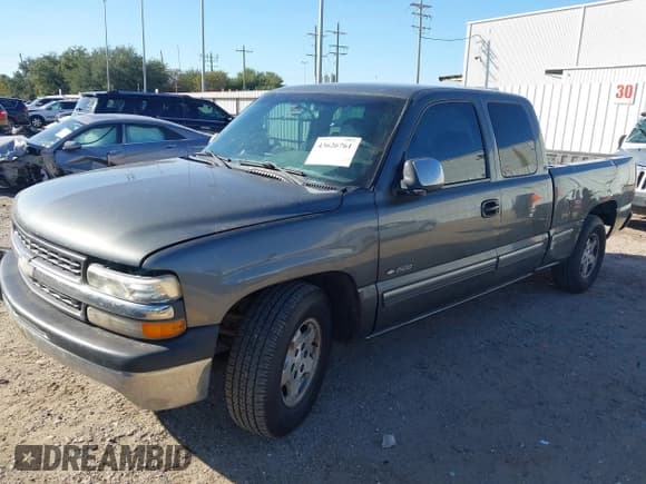 ✅ 2001 Chevrolet Silverado 1500 LS • VIN: 2GCEC19W611212627 • Lot: 43626761. Listed on IAAI with 329,401 mi. Free auction sales archive from the USA and detailed vehicle history report at DreamBid. Image 17.