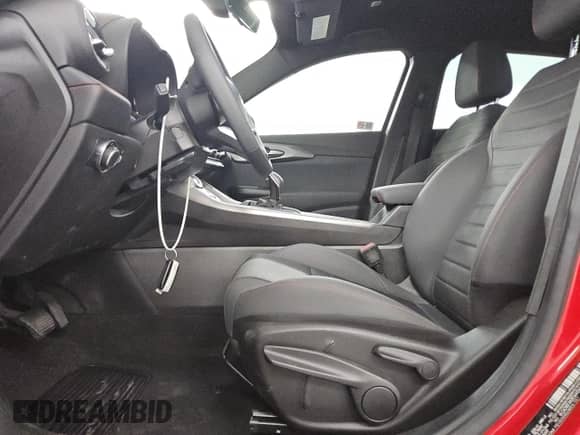 2024 Dodge Hornet GT z VIN ZACNDFAN3R3A41244, wystawiony jako Copart lot #57598235 z przebiegiem 20 877 mil mil oraz Szkoda całkowita • Salvage title. Historia ofert i sprzedaży dostępna na DreamBid. Obrazek 7.